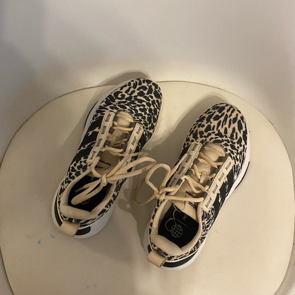 adidas - Picture 4 of 4